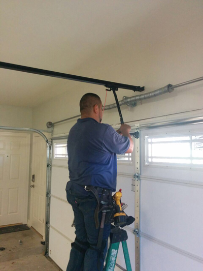 Garage Door Maintenance in Flushing